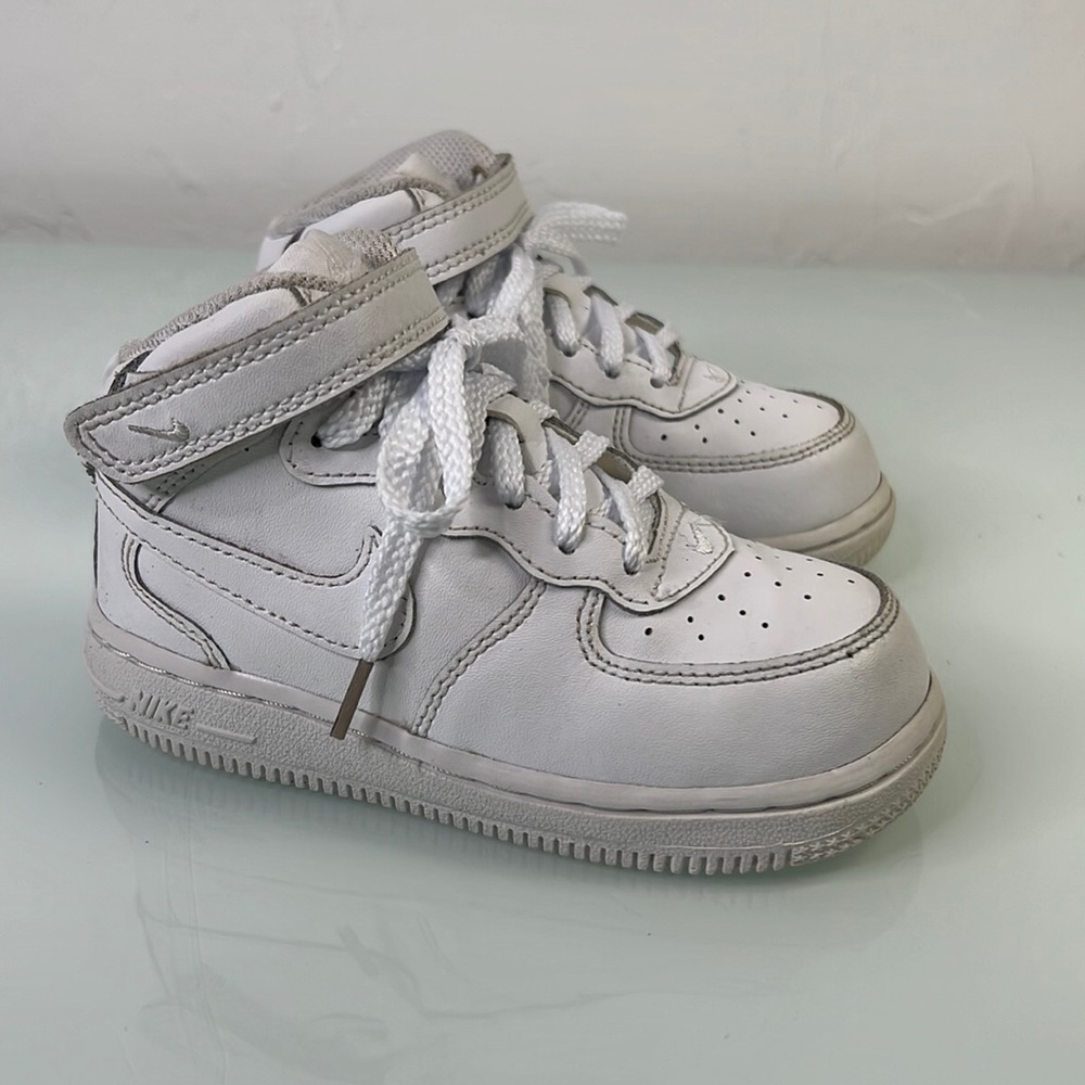 Nike Air Force 1 Mid top triple white toddler unisex leather sneakers SZ 8C EUC